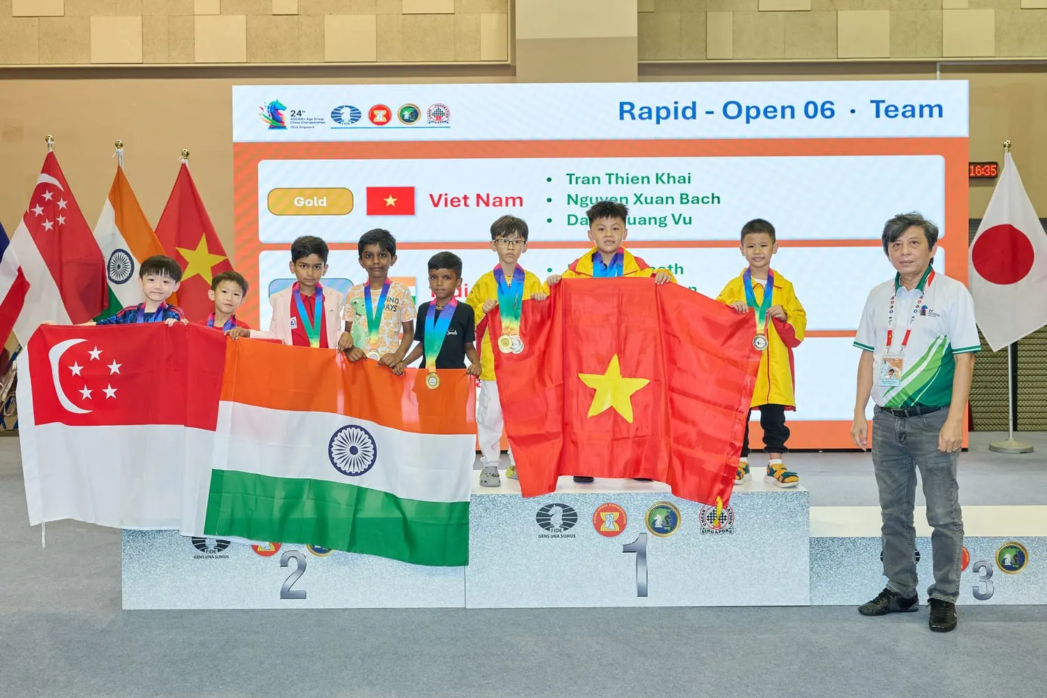Team India on the podium with silver at the ASEAN+ Rapid Under-6 team event