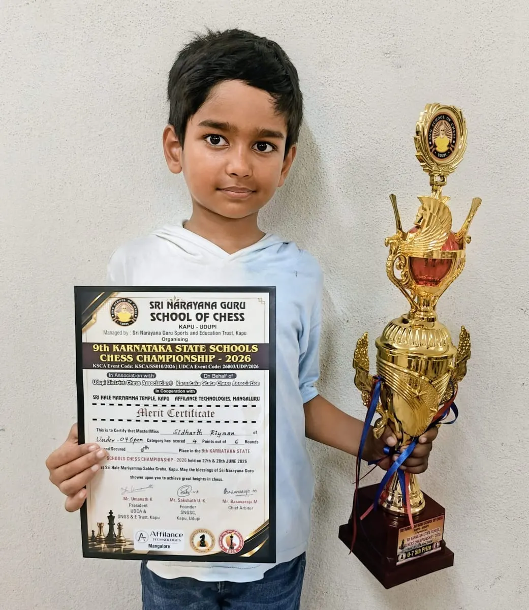 Riyaan Sidharth with his 5th-place trophy at the 9th Karnataka State Schools Chess Championship, Udupi